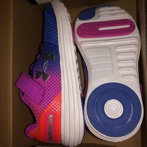 NWT Girls Under Armour Sneakers